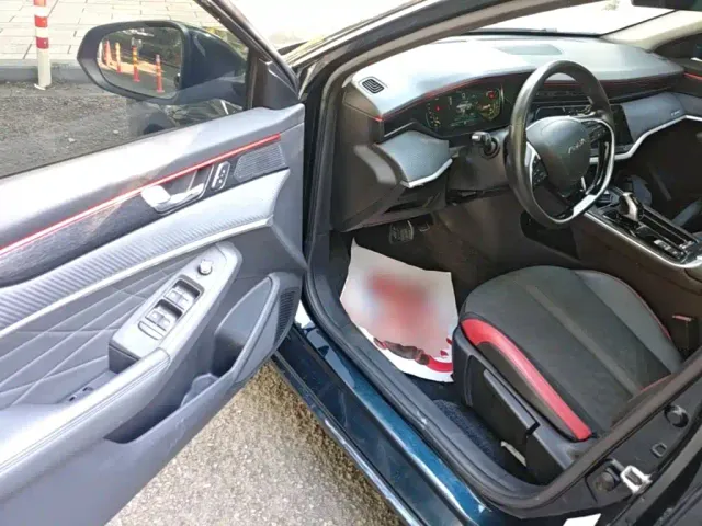 Dongfeng Yixuan MAX — Фото автомобиля 15