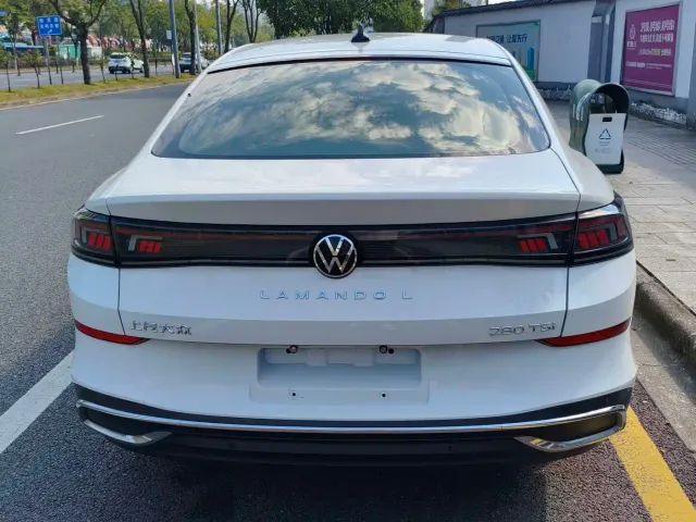 Volkswagen Lamando — Фото автомобиля 6