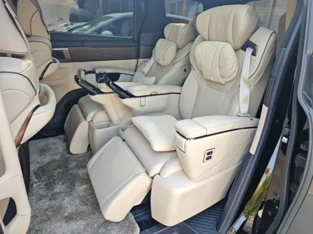 Toyota Alphard — Фото автомобиля 16