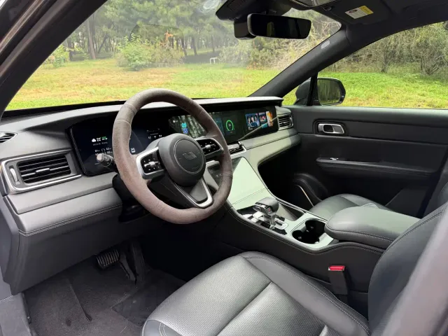 Li Auto ONE — Фото автомобиля 6
