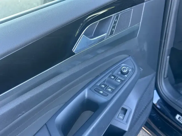 Volkswagen Passat — Фото автомобиля 6