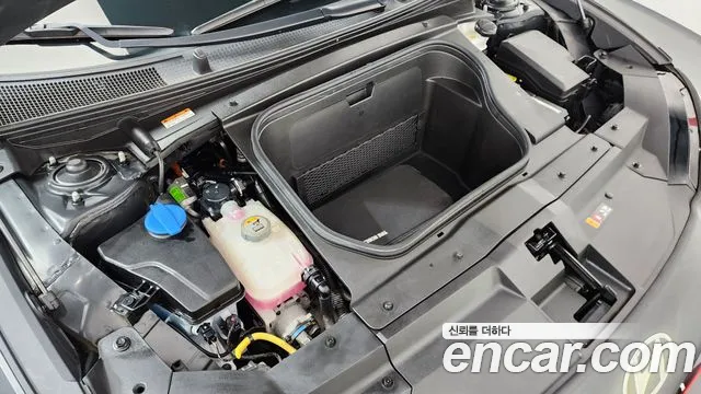 Hyundai Ioniq6 — Фото автомобиля 5