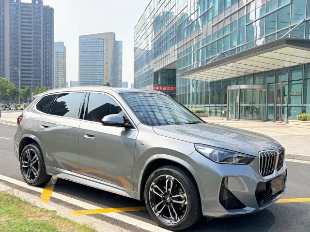 BMW X1 — Фото автомобиля 3