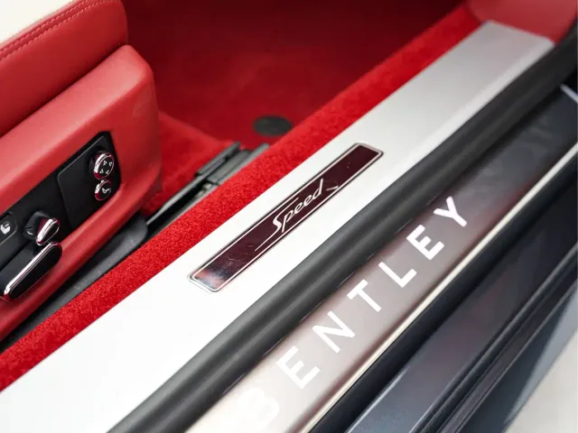 Bentley Continental Plug-in Hybrid — Фото автомобиля 16
