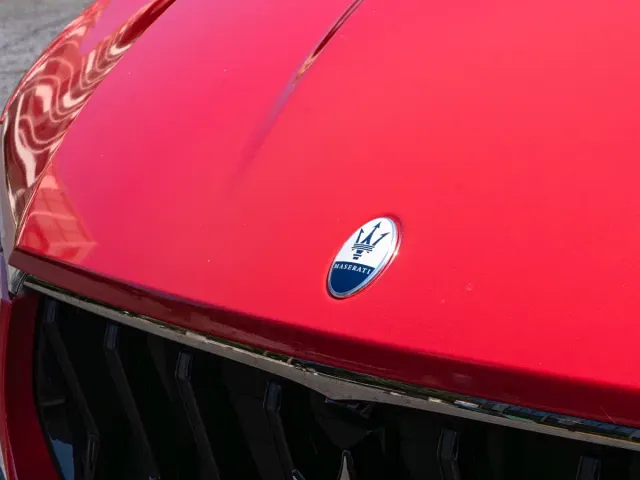 Maserati Levante — Фото автомобиля 7