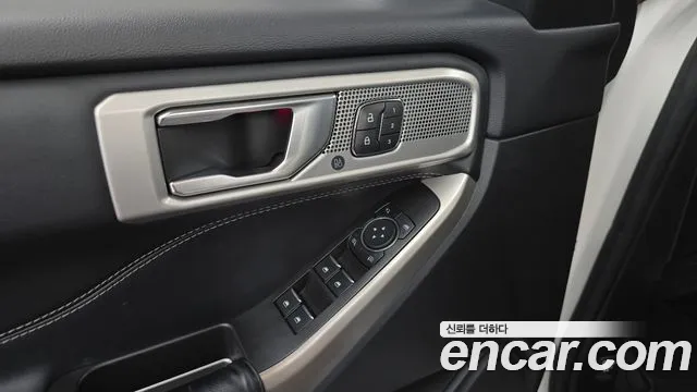 Ford Explorer — Фото автомобиля 29