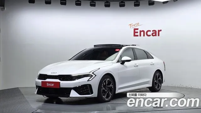 Фотография автомобиля — Kia K5 Generation 3