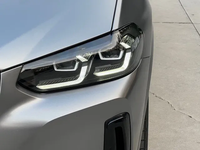 BMW iX3 — Фото автомобиля 9