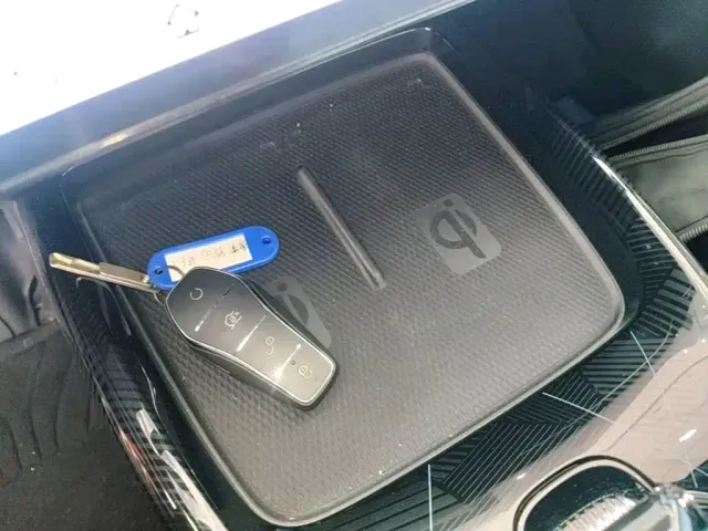 BYD Seal — Фото автомобиля 8