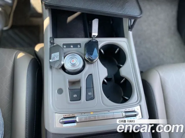 Kia Carnival Generation 4 — Фото автомобиля 11