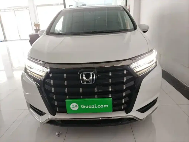 Honda Elysion — Фото автомобиля 2
