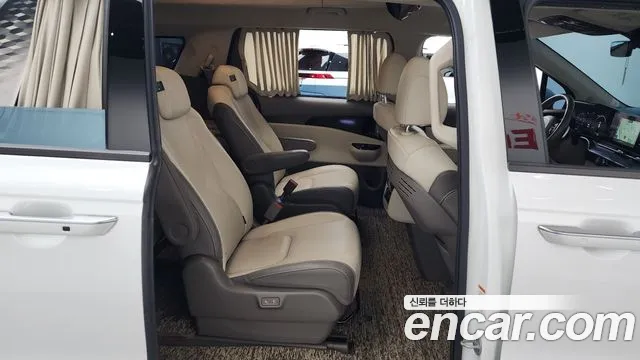 Kia Canival Carnival 4 поколение Дизель 9 мест Hi-Limousine — Фото автомобиля 12