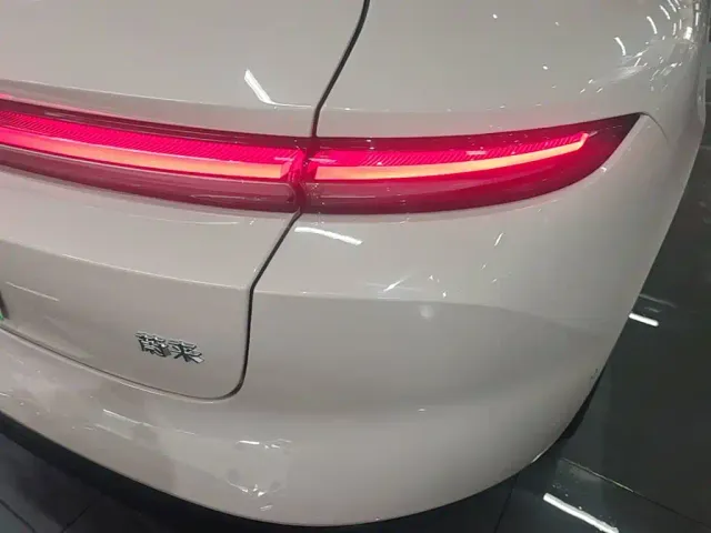 Nio ET5 Touring — Фото автомобиля 7