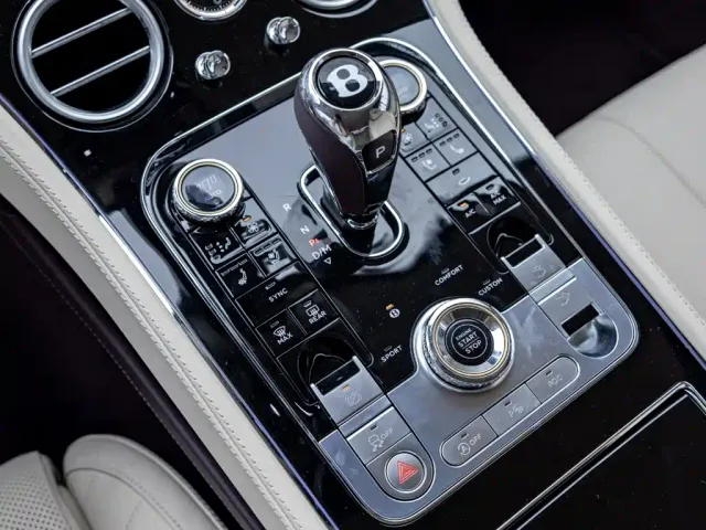 Bentley Continental — Фото автомобиля 14