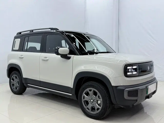 Baojun Yep Plus — Фото автомобиля 3
