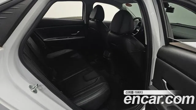 Hyundai Avante CN7 — Фото автомобиля 16
