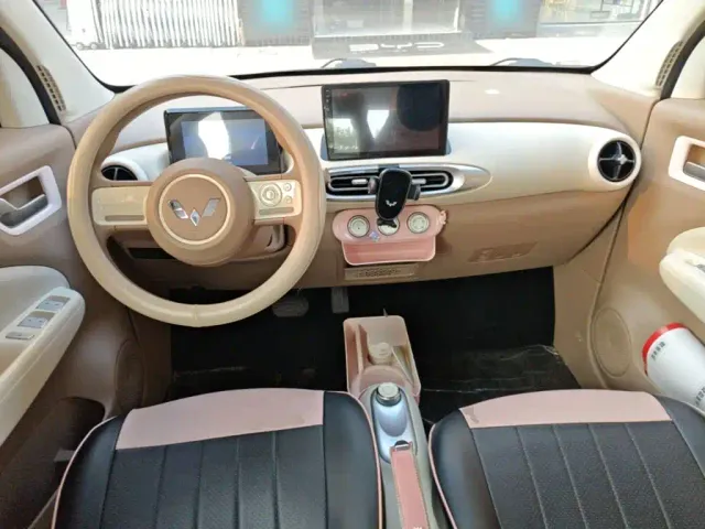 Wuling Hongguang Mini EV — Фото автомобиля 9