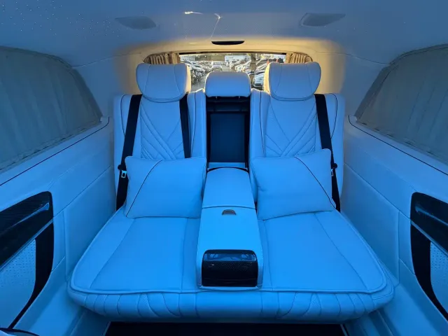 Mercedes-Benz V-Class — Фото автомобиля 15