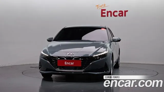 Hyundai AVANTE Avante (CN7) — Фото автомобиля 3