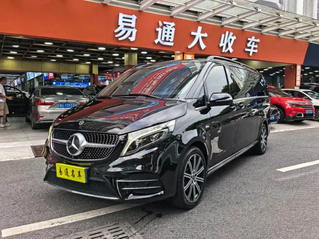 Фотография автомобиля — Mercedes-Benz V-Class