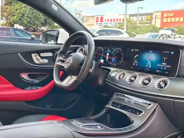 Mercedes-Benz E-Class — Фото автомобиля 8