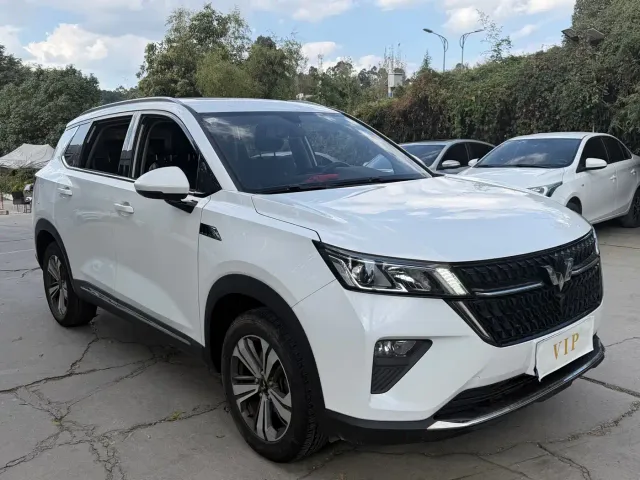 Wuling Asta — Фото автомобиля 17