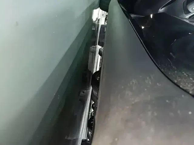 Tesla Model Y — Фото автомобиля 21