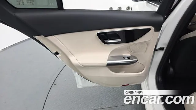 Mercedes-Benz C-Class — Фото автомобиля 7