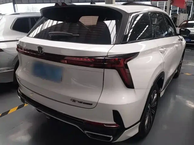 Changan CS75 Plus — Фото автомобиля 6