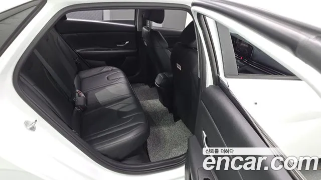 Hyundai AVANTE Modern — Фото автомобиля 11
