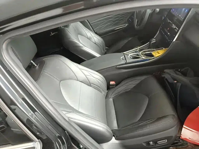 Toyota Avalon — Фото автомобиля 24