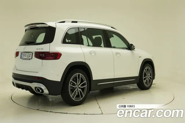 Mercedes-Benz GLB-Class — Фото автомобиля 2
