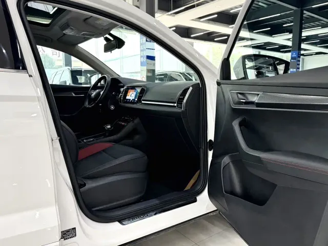 Skoda Karoq — Фото автомобиля 9