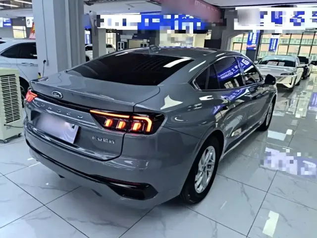 Ford Mondeo — Фото автомобиля 6