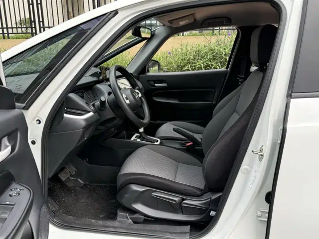 Honda Fit — Фото автомобиля 10
