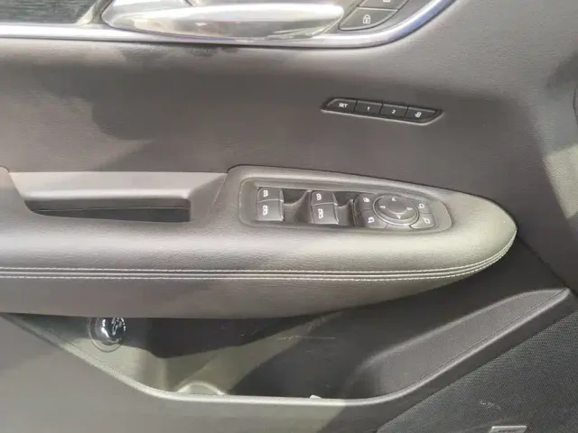 Cadillac XT5 — Фото автомобиля 7