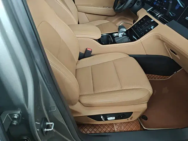 Li Auto ONE — Фото автомобиля 24
