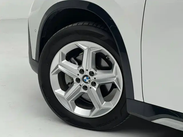 BMW X1 — Фото автомобиля 11