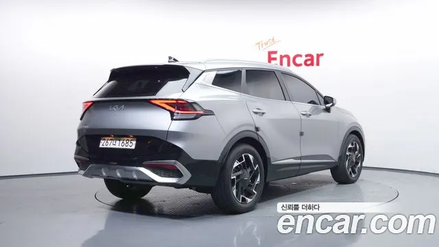 Kia Sportage Sportage 5-е поколение Бензин 1.6 турбо 2WD — Фото автомобиля 2