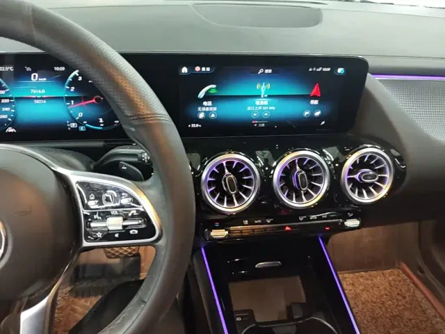 Mercedes-Benz GLA-Class — Фото автомобиля 12