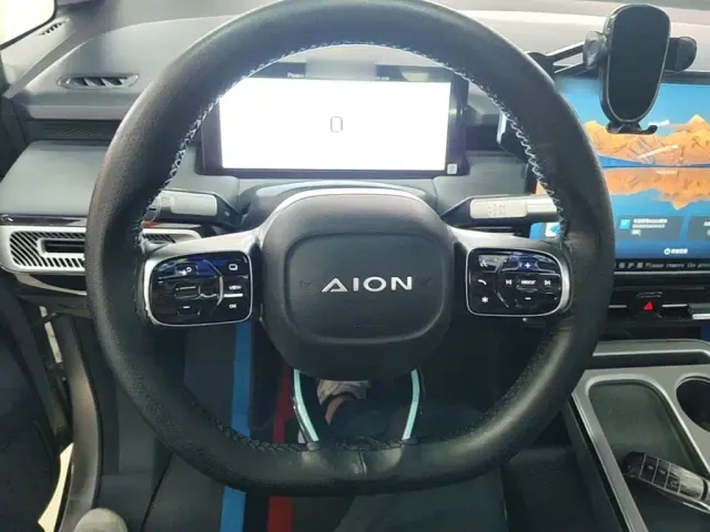 GAC Aion Y — Фото автомобиля 10