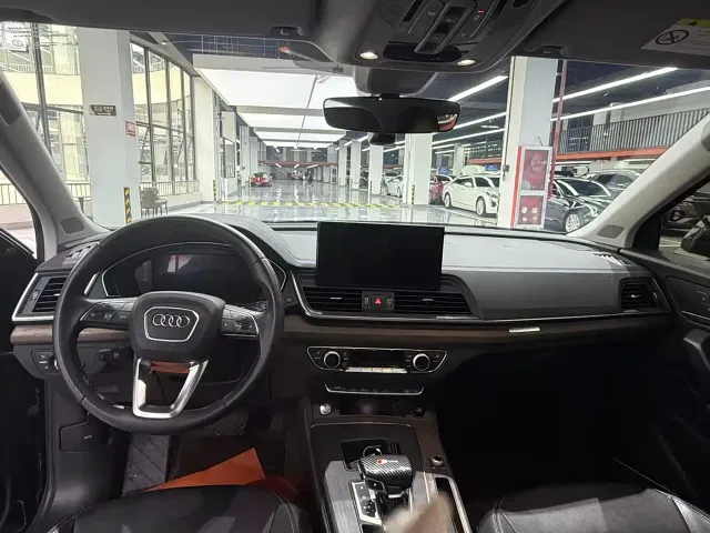 Audi Q5L — Фото автомобиля 4