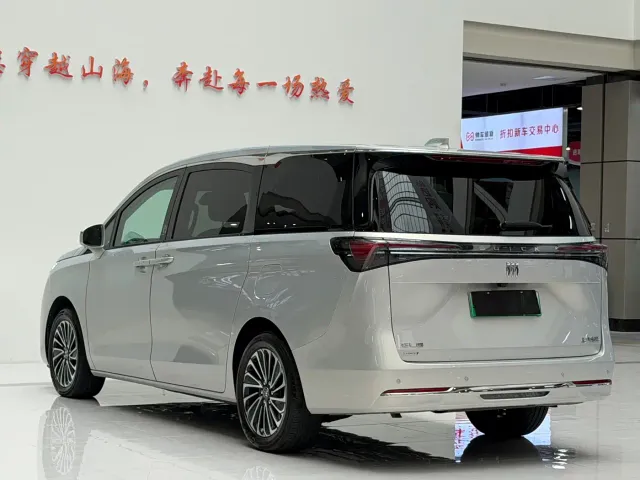 Buick Buick GL8 New Energy 2025 Land Honor Premium Edition 7-Seater — Фото автомобиля 7