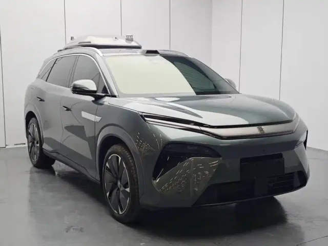BYD Tang L — Фото автомобиля 3