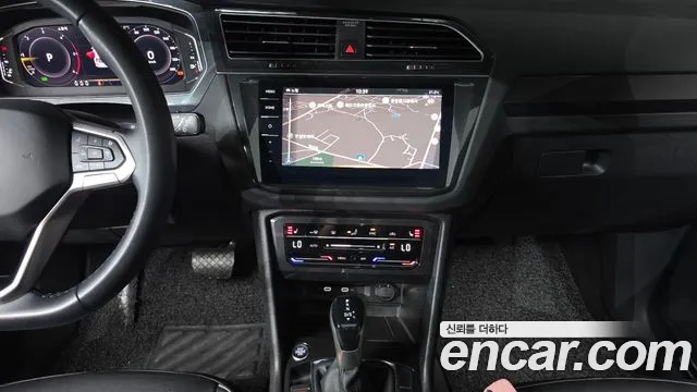 Volkswagen Tiguan Tiguan 2 поколение 2.0 TDI 4Motion Prestige — Фото автомобиля 18