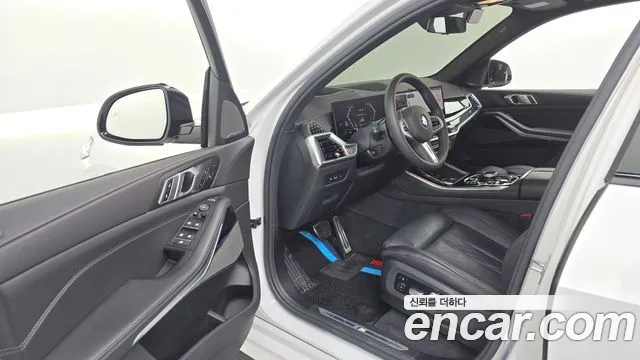 BMW X5 xDrive 40i M Sport — Фото автомобиля 8