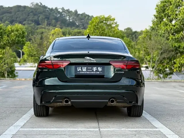 Jaguar XEL — Фото автомобиля 12
