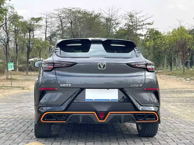 Changan UNI-T — Фото автомобиля 9
