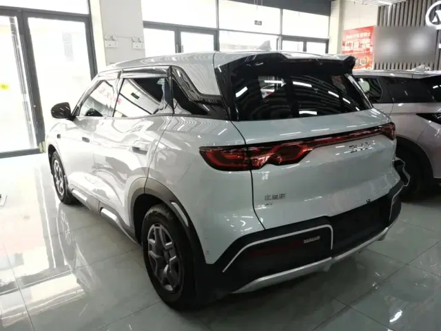 BYD Yuan UP — Фото автомобиля 4