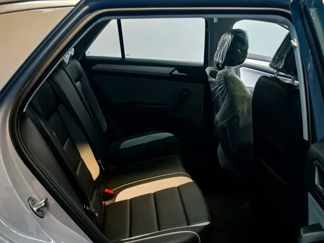 Volkswagen T-Roc — Фото автомобиля 21